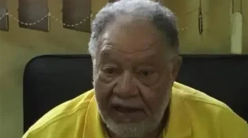 أسرار ومشوار.. تفاصيل غير معلنة في حياة الفنان يحيى الفخراني الفنية والشخصية